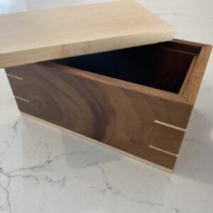 Keepsake Box, Walnut